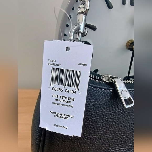 NWT! Stunning Coach Black Leather Teri Shoulder Bag With Silver Hardware - Picture 11 of 11